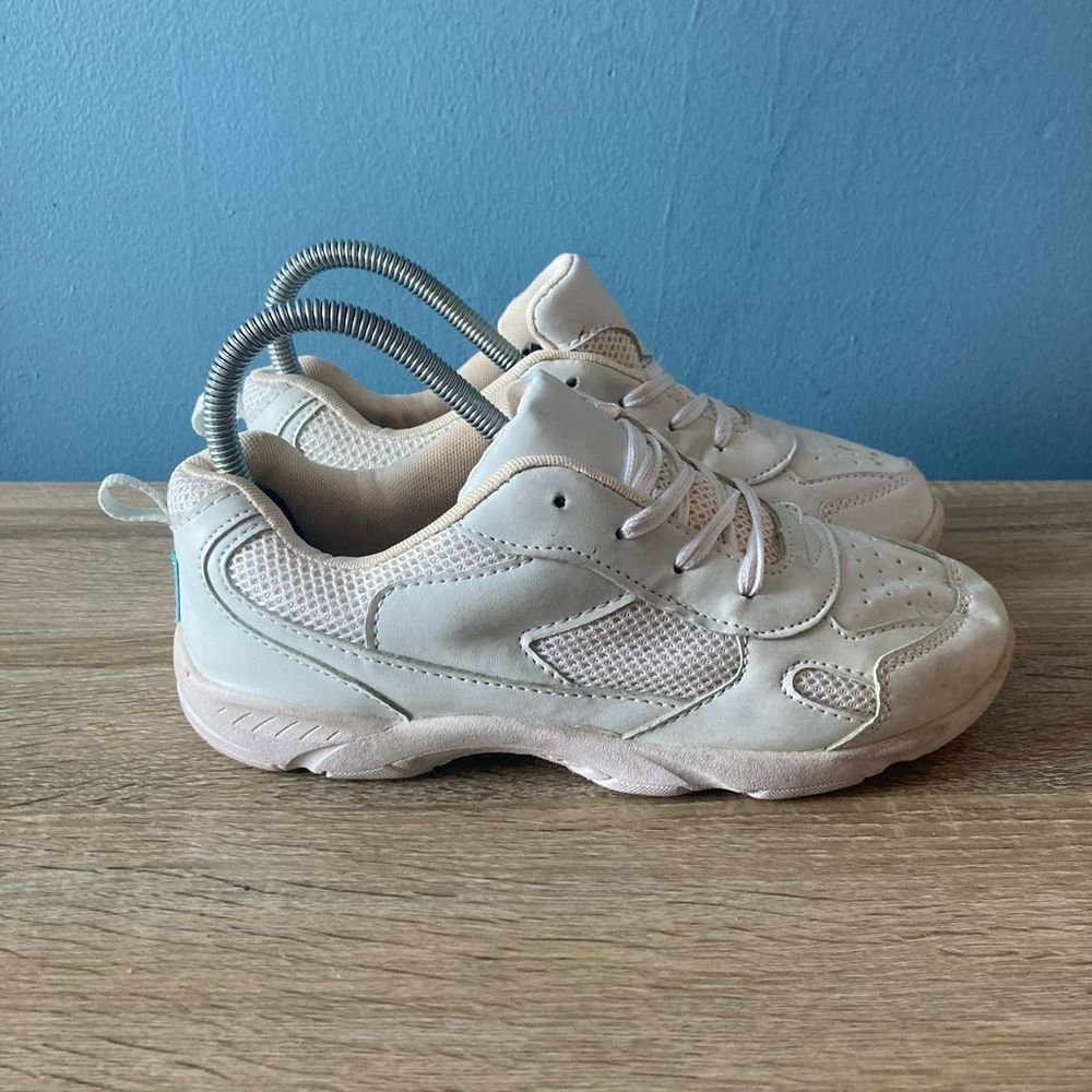 TOMS Shoes Womens 7.5 White  "Not for Resale" Canvas Upper tie